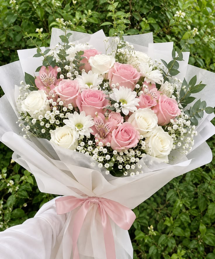 Cửa hàng Hoa Tươi Nga Bu cung cấp hoa tươi bó cao cấp tại Lộc Ninh Bình Phước
